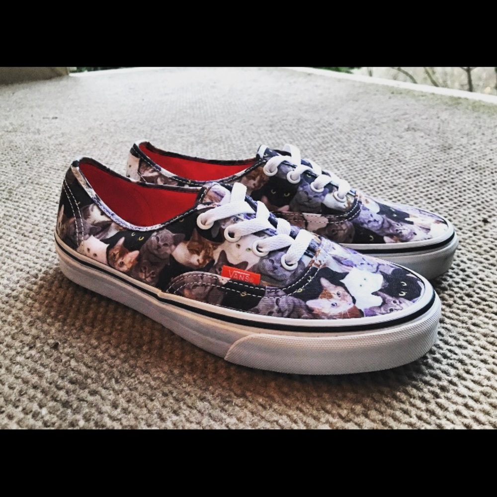 ASPCA Cat Limited Edition Vans Authentic size 7.5